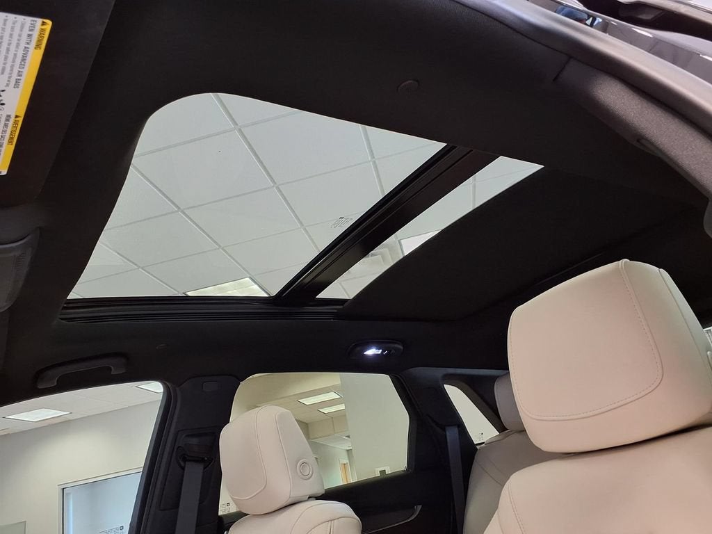 2025 Cadillac XT5 Sport