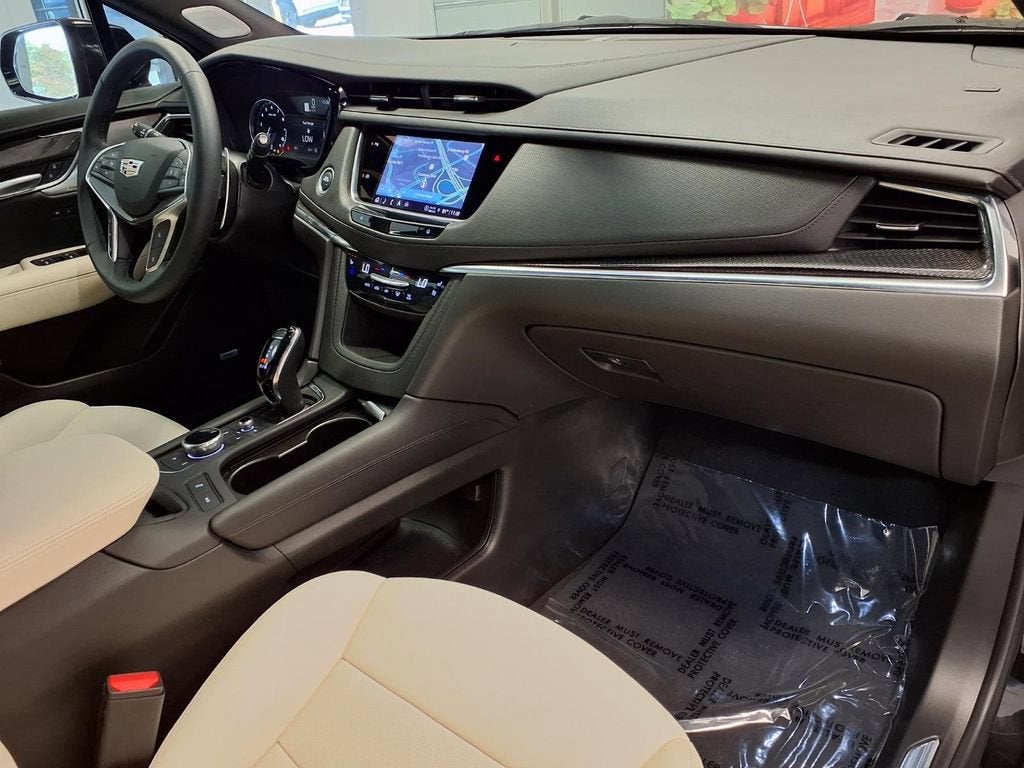 2025 Cadillac XT5 Sport