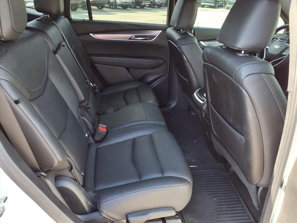 2024 Cadillac XT6 Luxury