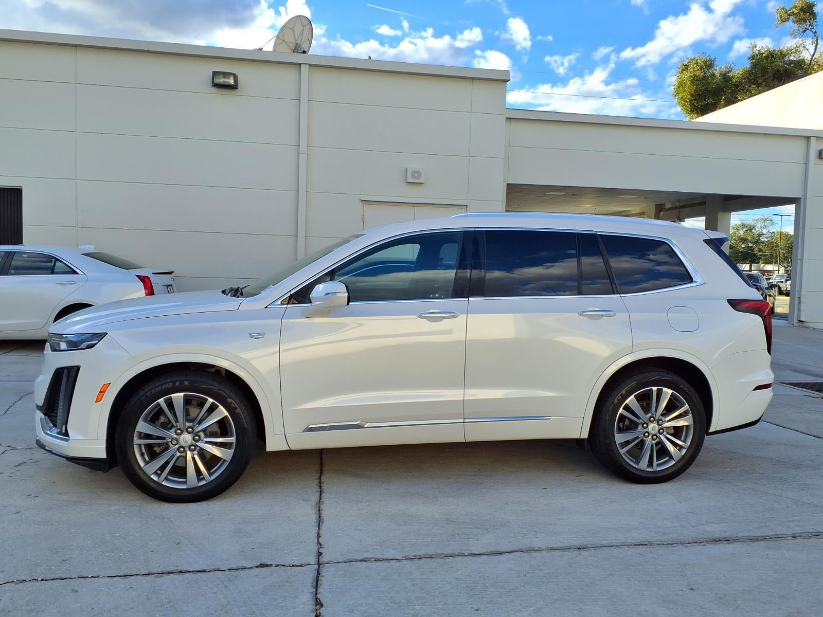 2022 Cadillac XT6 Premium Luxury