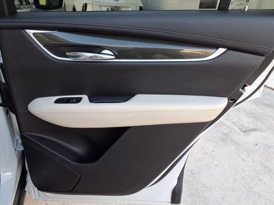 2022 Cadillac XT6 Sport