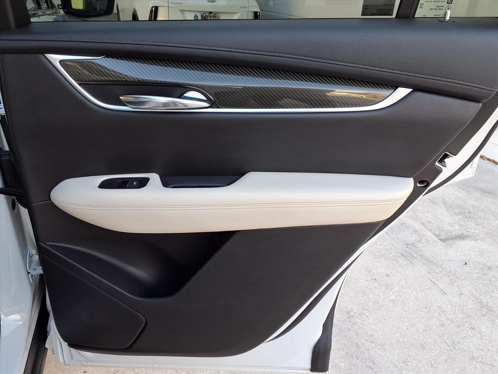 2022 Cadillac XT6 Sport