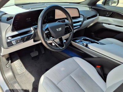 2024 Cadillac LYRIQ Luxury 1