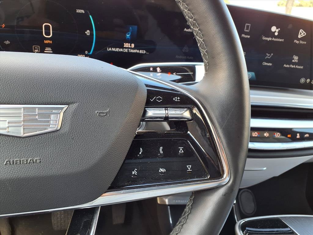 2024 Cadillac LYRIQ Luxury 1