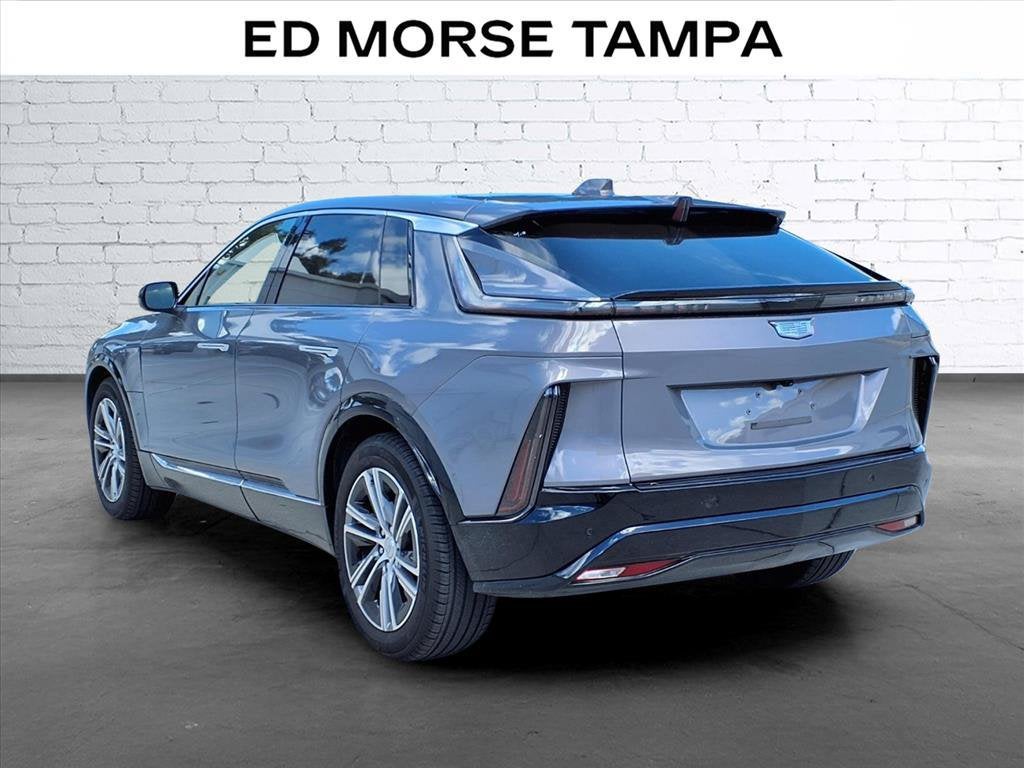 2024 Cadillac LYRIQ Luxury 1