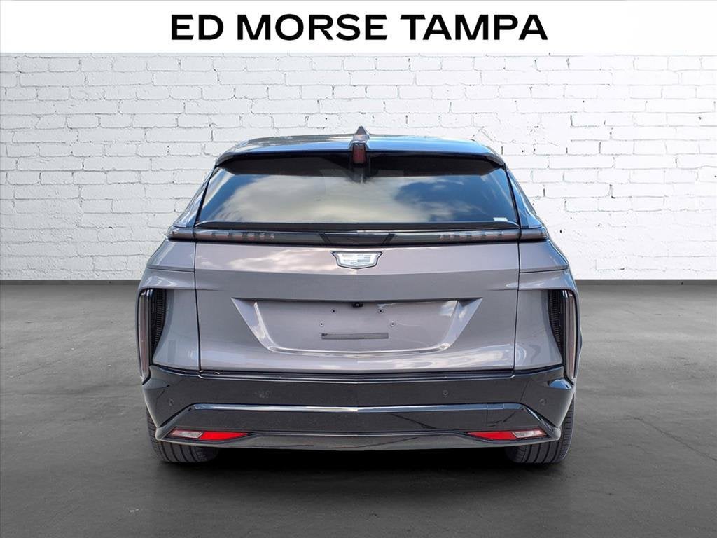 2024 Cadillac LYRIQ Luxury 1