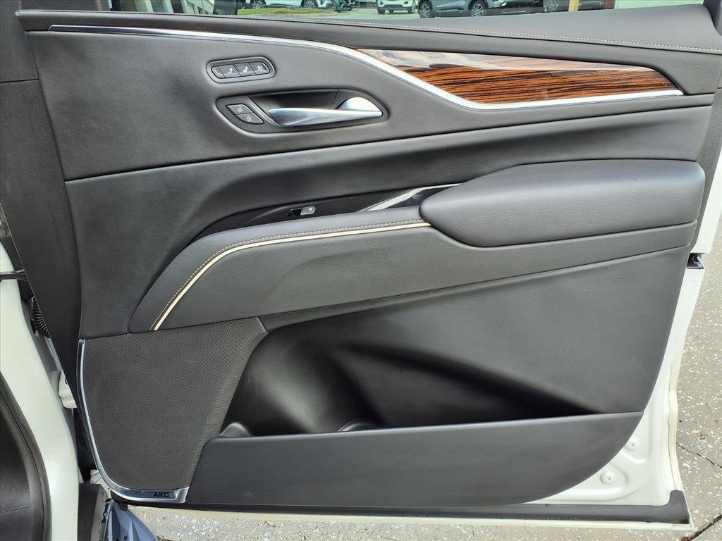 2022 Cadillac Escalade Premium Luxury