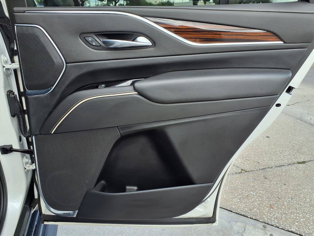 2022 Cadillac Escalade Premium Luxury