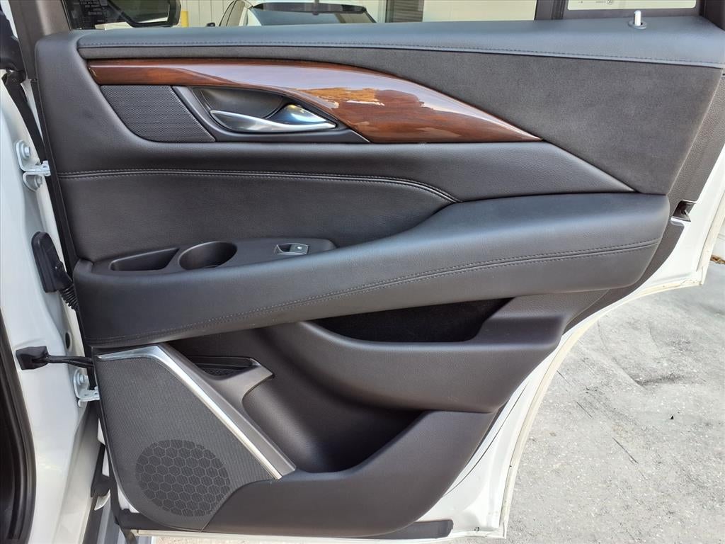 2019 Cadillac Escalade Luxury