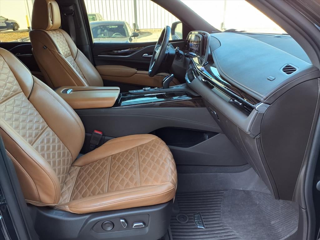 2023 Cadillac Escalade ESV Premium Luxury