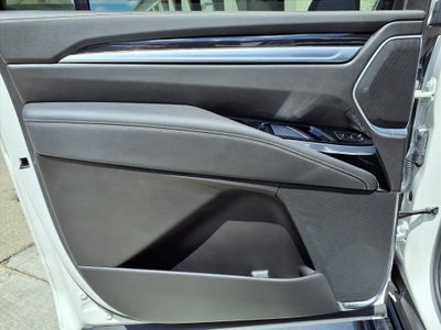 2025 Cadillac Escalade ESV Sport