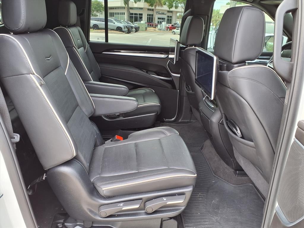 2025 Cadillac Escalade ESV Sport