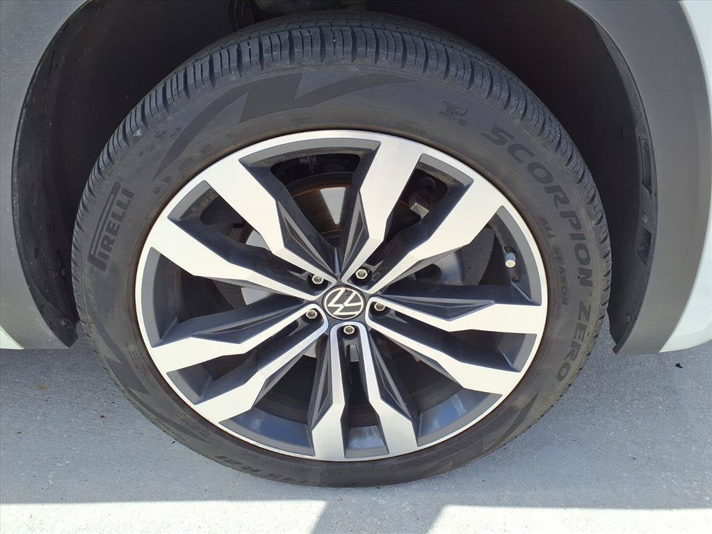 2022 Volkswagen Atlas 3.6L V6 SEL Premium R-Line