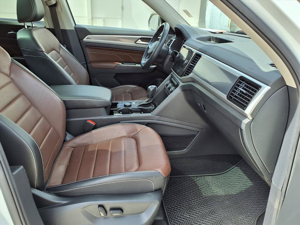 2022 Volkswagen Atlas 3.6L V6 SEL Premium R-Line