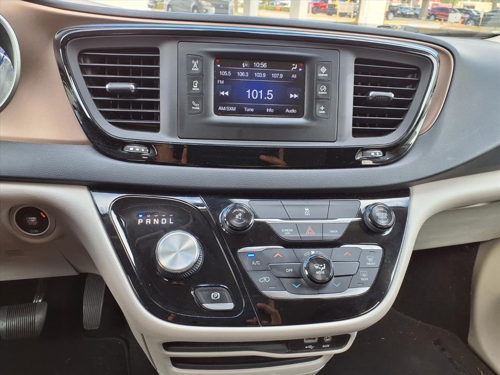 2017 Chrysler Pacifica Touring