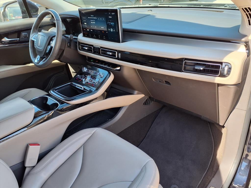 2022 Lincoln Nautilus Standard