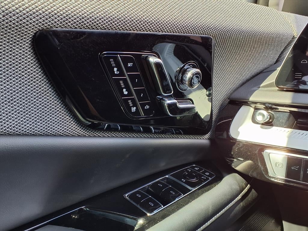 2026 Cadillac OPTIQ Premium Luxury