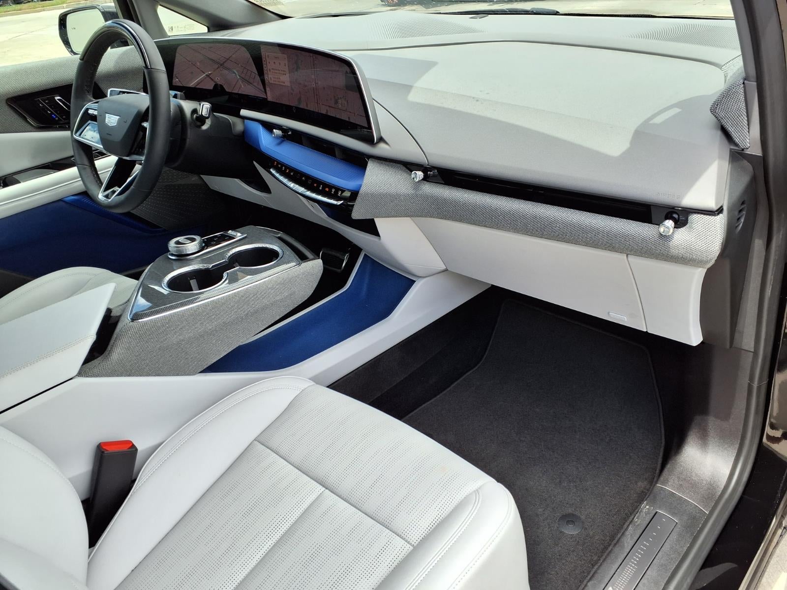 2025 Cadillac OPTIQ Sport 2