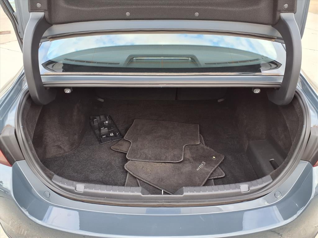 2024 Mazda Mazda3 Sedan 2.5 S Carbon Edition