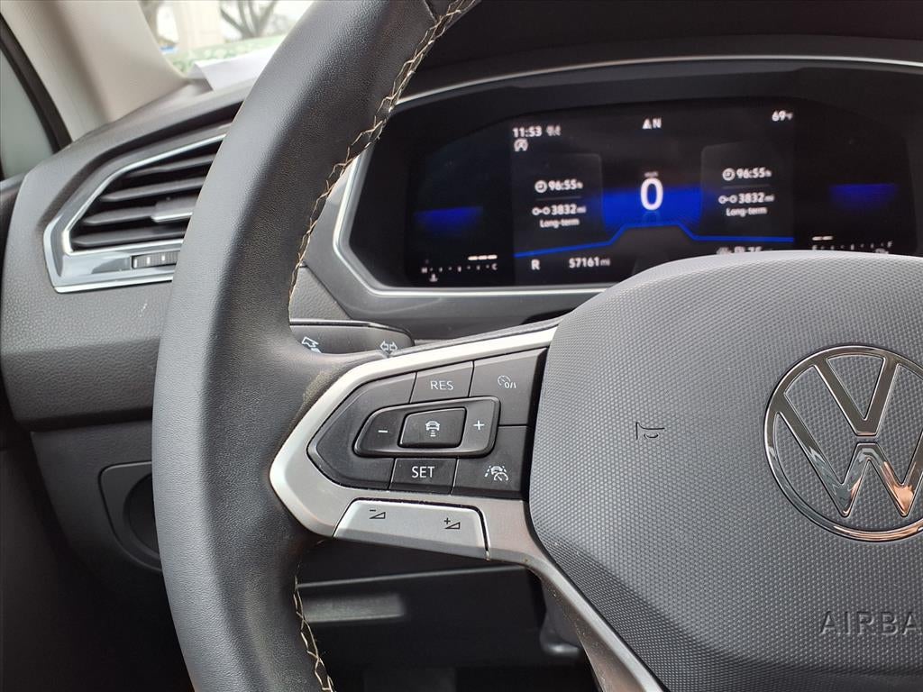 2023 Volkswagen Tiguan SE