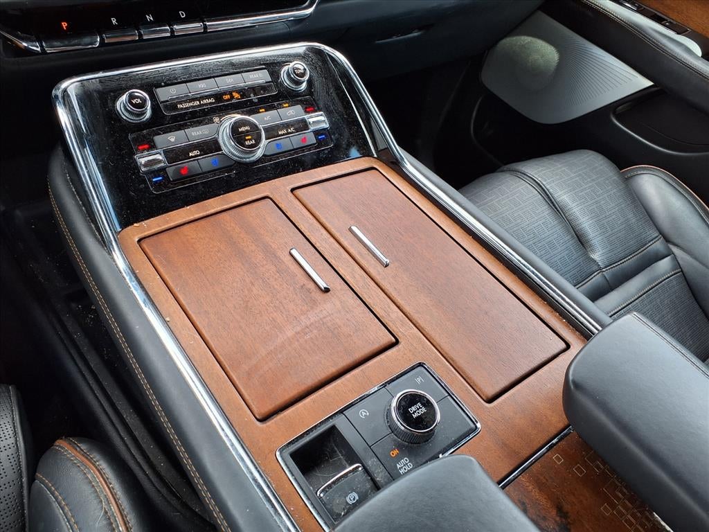 2023 Lincoln Navigator L Black Label