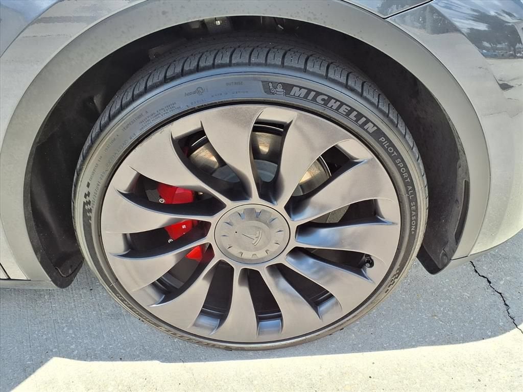 2023 Tesla Model Y Performance