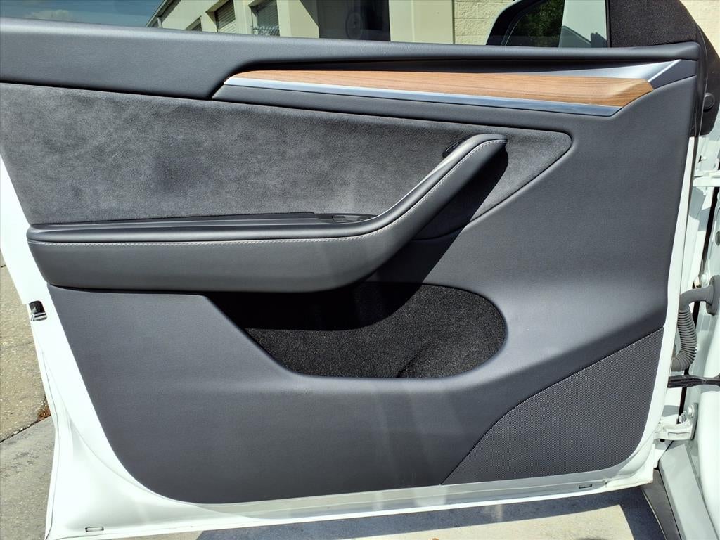 2024 Tesla Model Y Performance