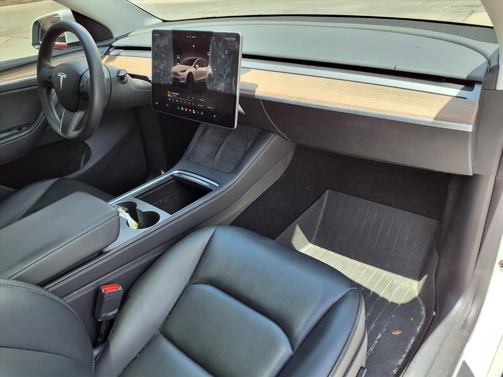 2024 Tesla Model Y Performance