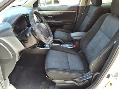 2018 Mitsubishi Outlander ES