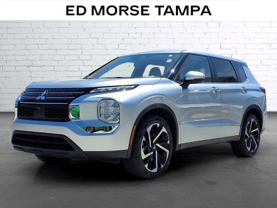 2022 Mitsubishi Outlander ES
