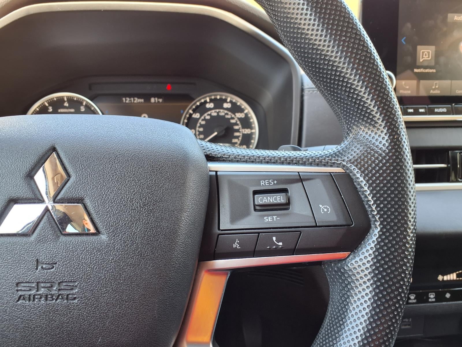 2022 Mitsubishi Outlander ES