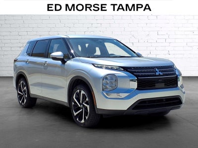 2022 Mitsubishi Outlander ES