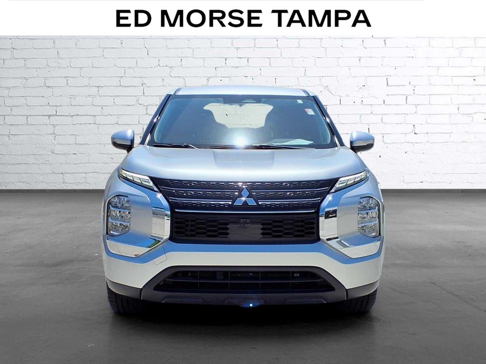 2022 Mitsubishi Outlander ES