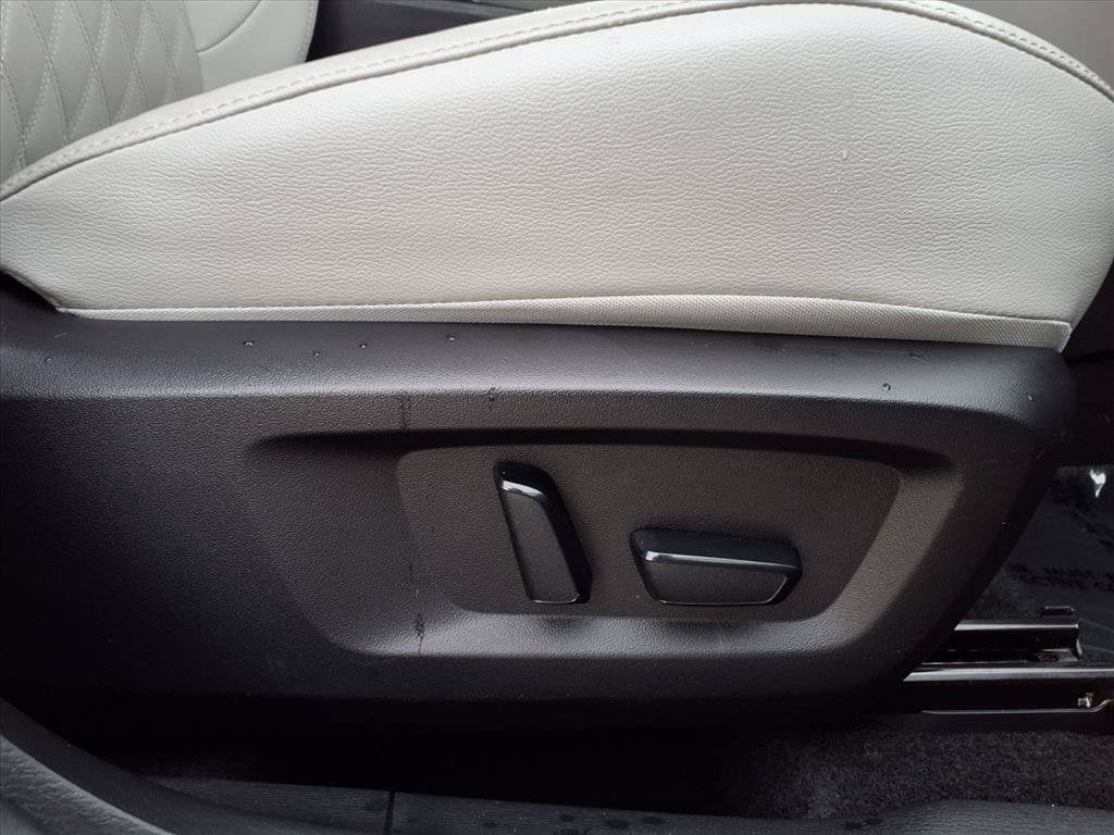 2024 Mitsubishi Outlander SEL