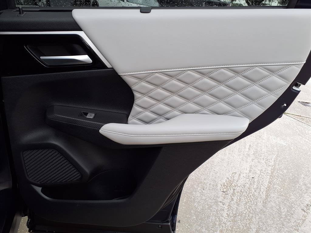 2024 Mitsubishi Outlander SEL