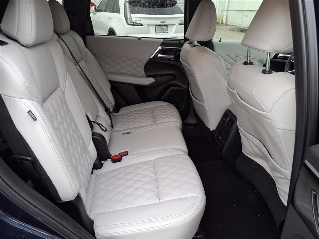 2024 Mitsubishi Outlander SEL