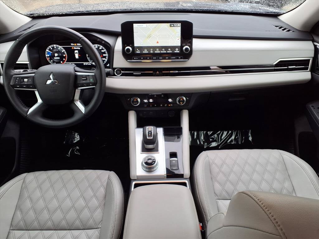 2024 Mitsubishi Outlander SEL