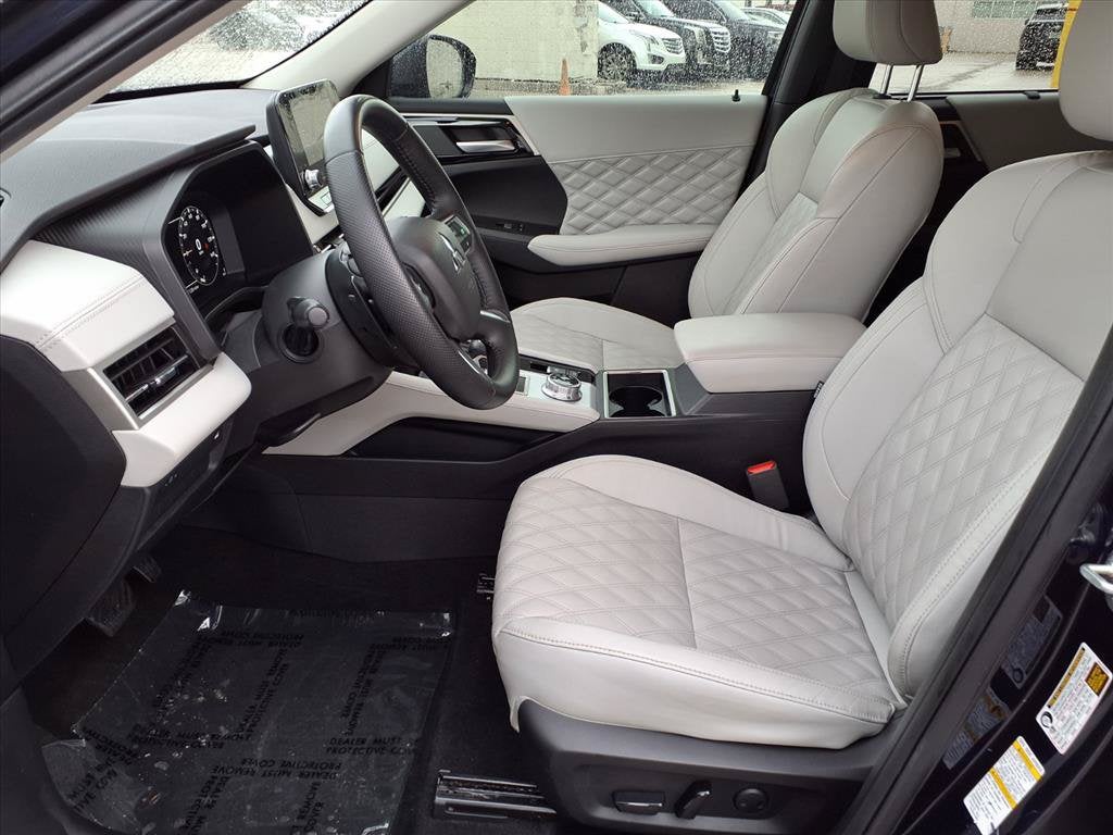 2024 Mitsubishi Outlander SEL