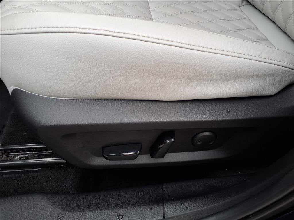 2024 Mitsubishi Outlander SEL