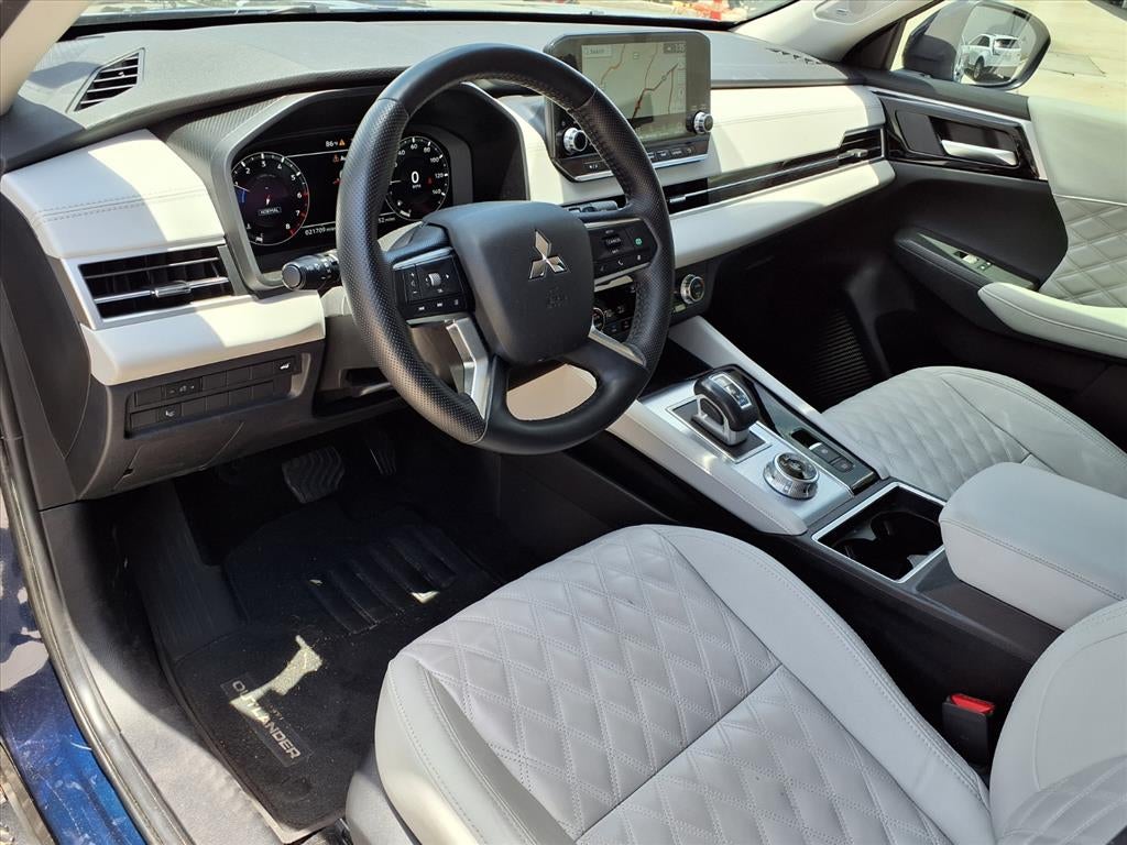 2024 Mitsubishi Outlander SEL