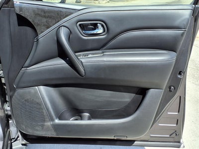 2023 INFINITI QX80 LUXE