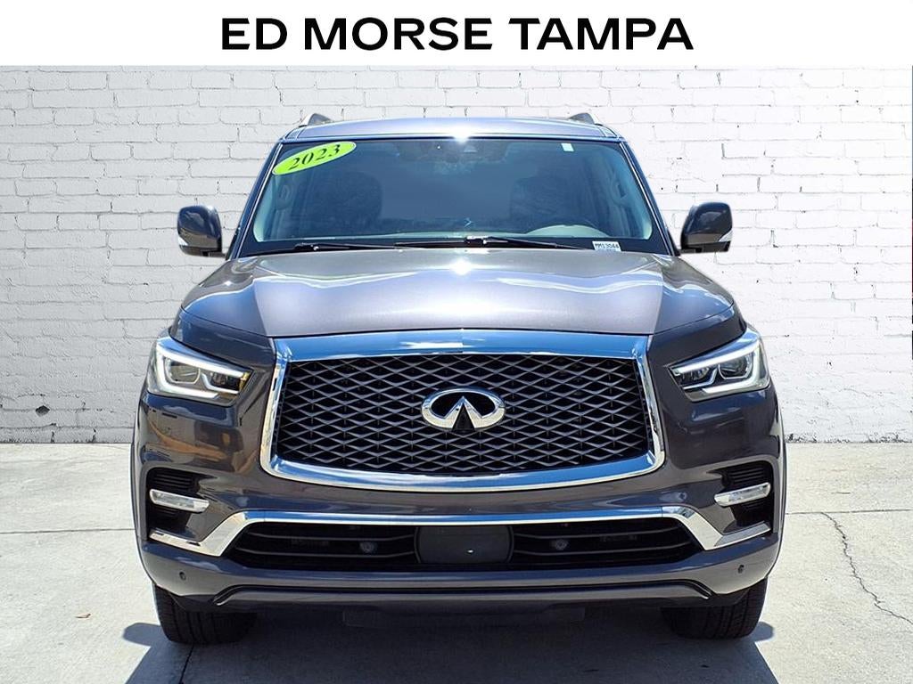 2023 INFINITI QX80 LUXE
