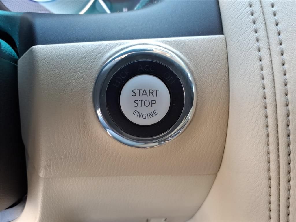 2017 INFINITI QX80 NA