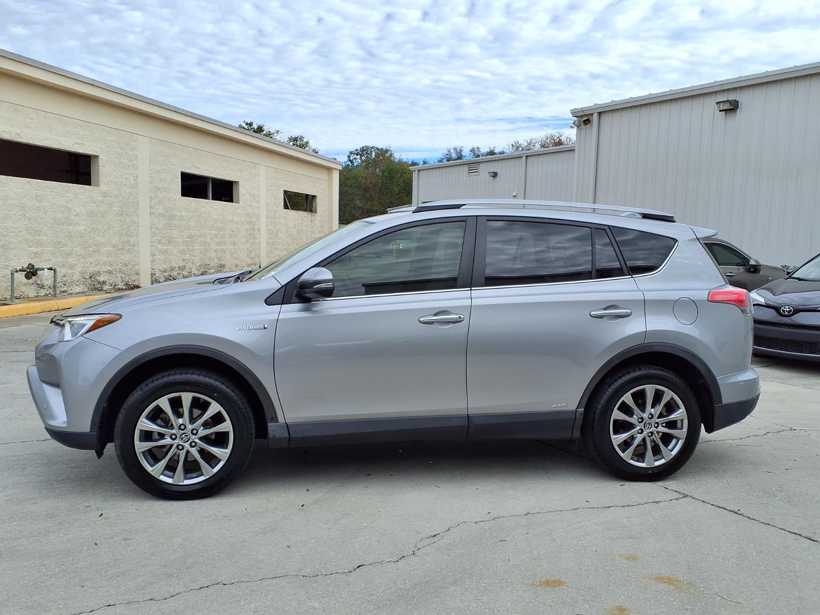 2017 Toyota RAV4 Hybrid Limited
