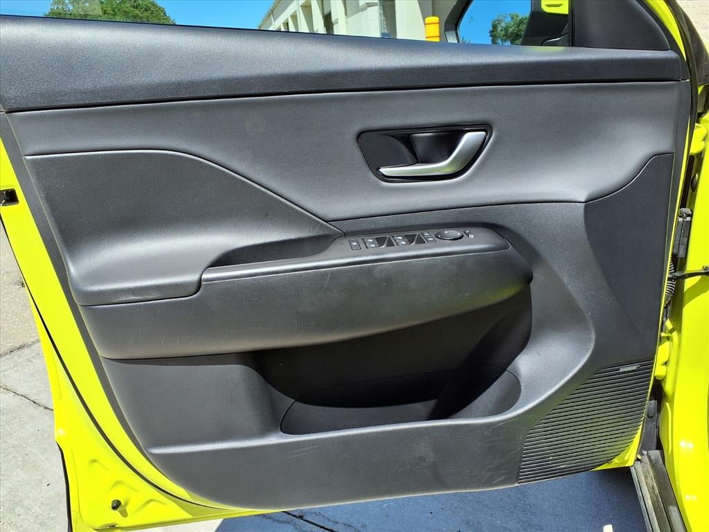 2024 Hyundai Kona Limited - Photo 17
