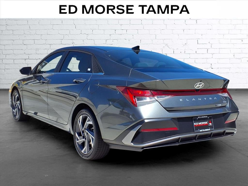 2025 Hyundai Elantra Hybrid Limited
