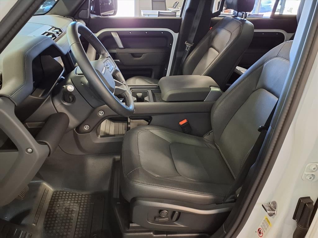 2024 Land Rover Defender X-Dynamic SE