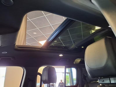 2024 Land Rover Defender X-Dynamic SE