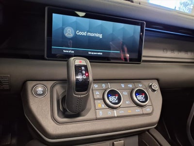 2024 Land Rover Defender X-Dynamic SE