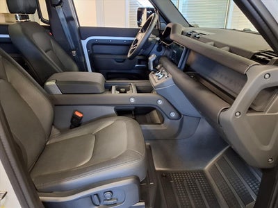 2024 Land Rover Defender X-Dynamic SE